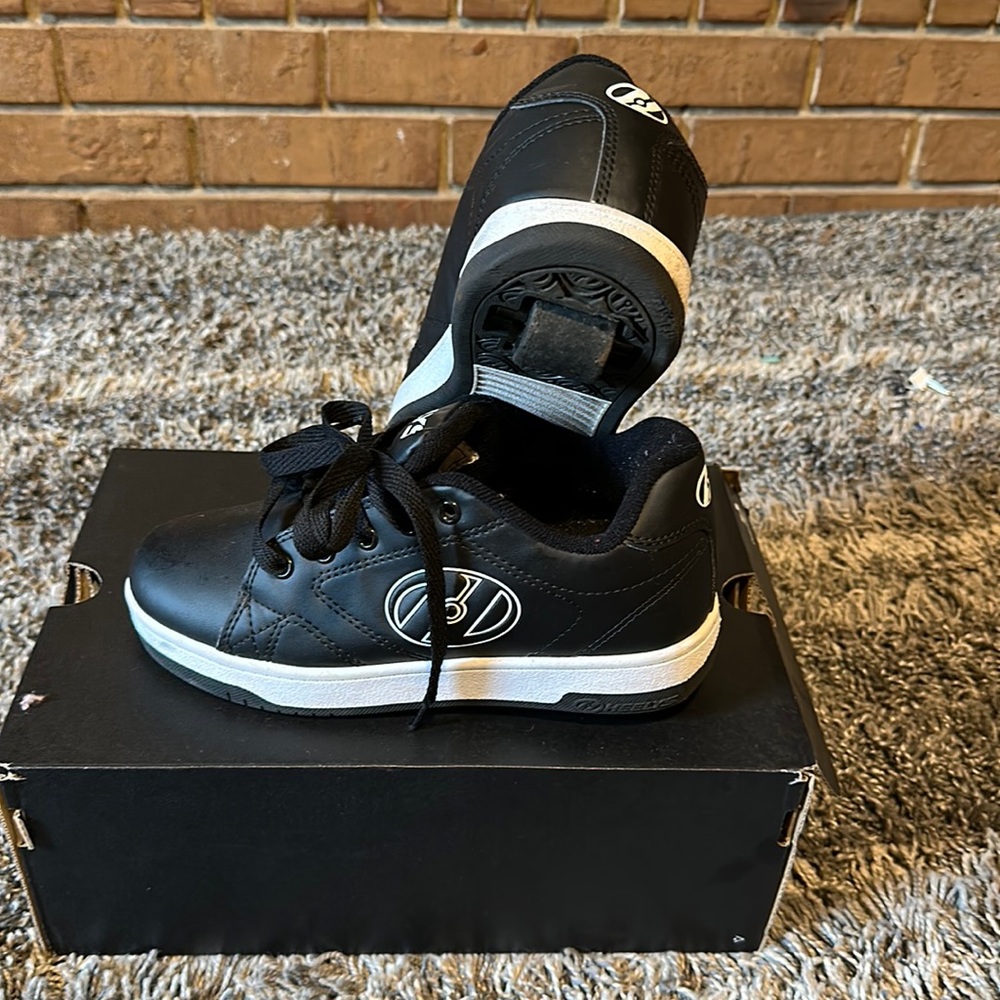 Black heelys kids